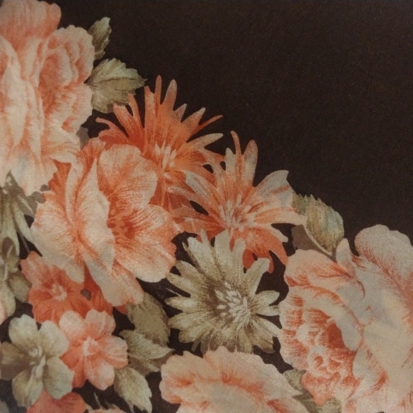 Women's 100% Silk Flower Design Brown Colorful Scarf 30x30 inches - Light - Picture 8 of 8